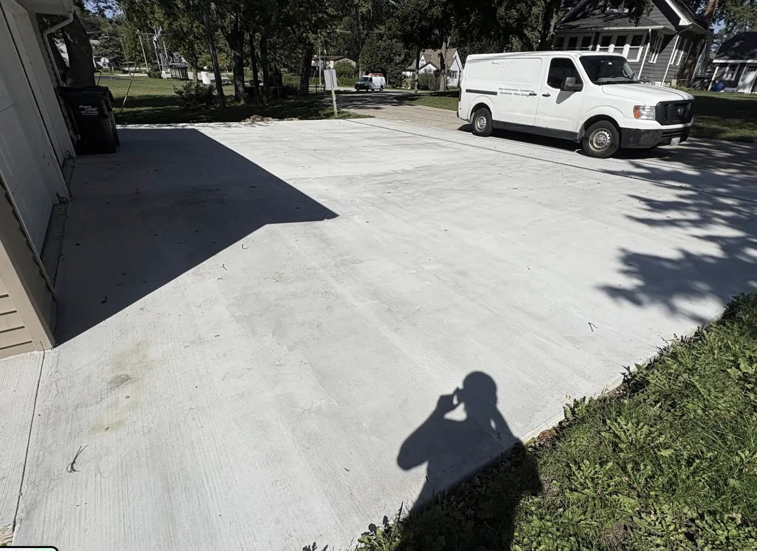 Concrete patio extension with step-down in Grayslake IL